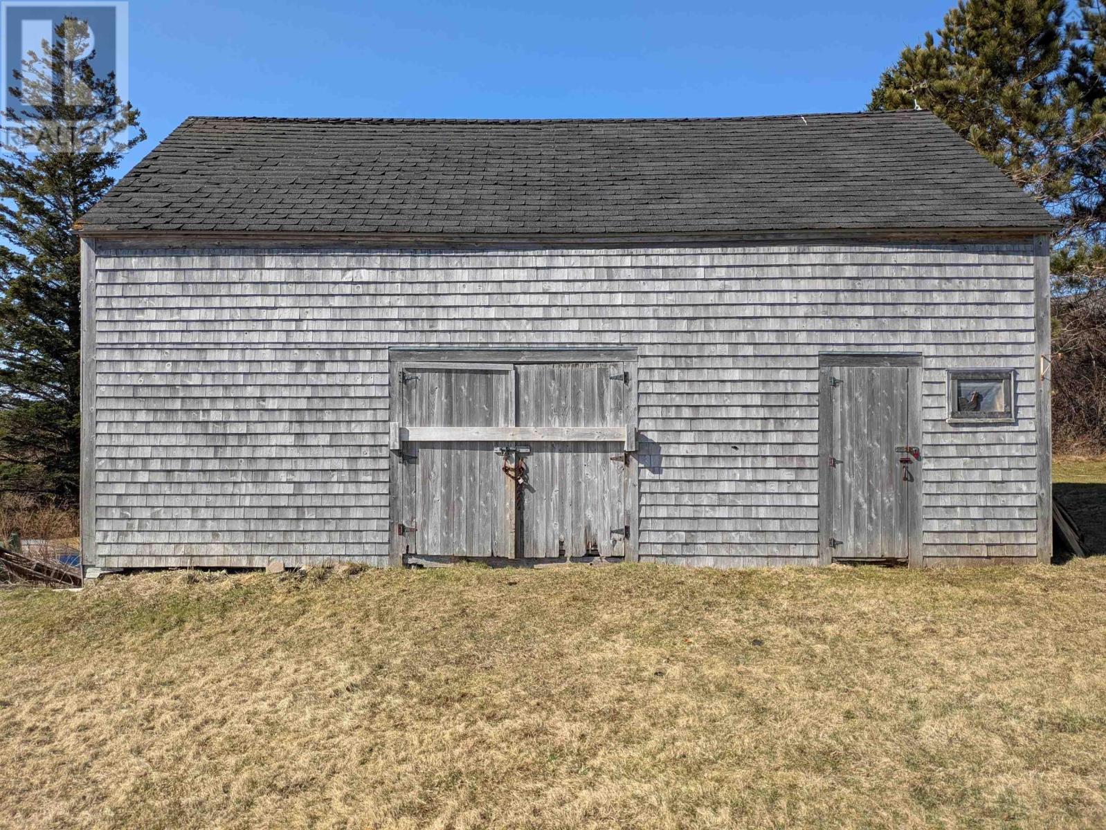 1692 Granville Road Property Photo 35
