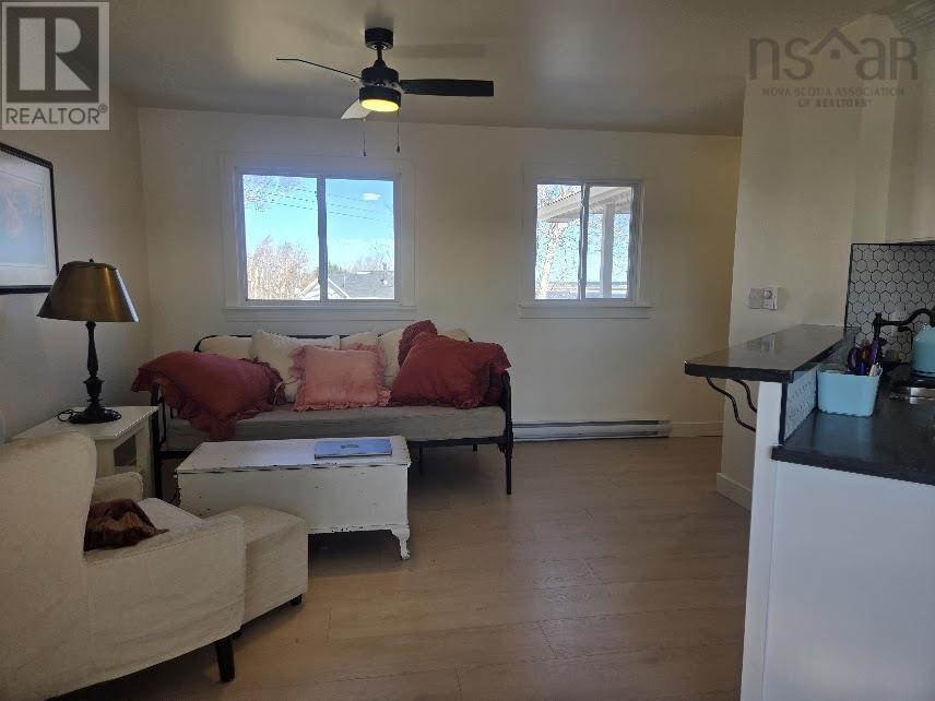 42 Arrow Head Crescent Property Photo 6