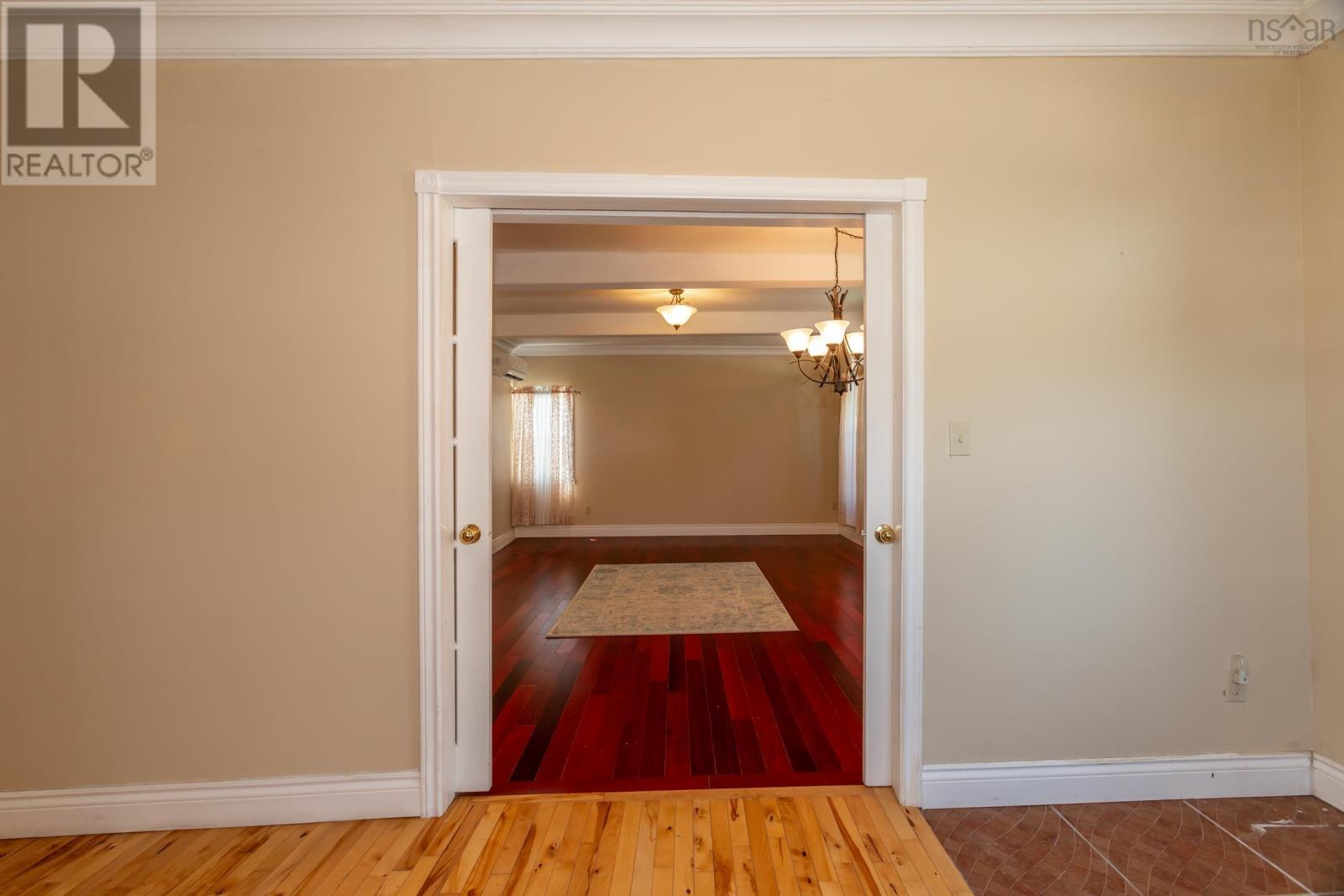 5344 Granville Road Property Photo 11