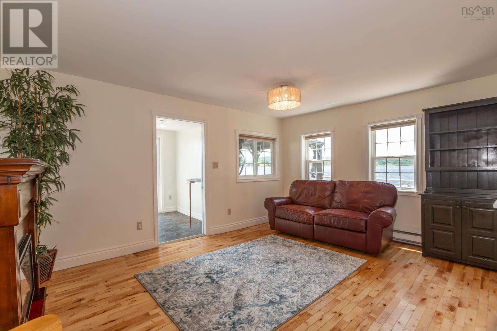 5344 Granville Road Property Photo 17