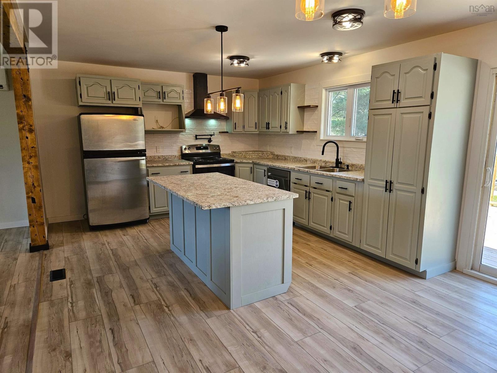 1135 Hectanooga Road Property Photo 4