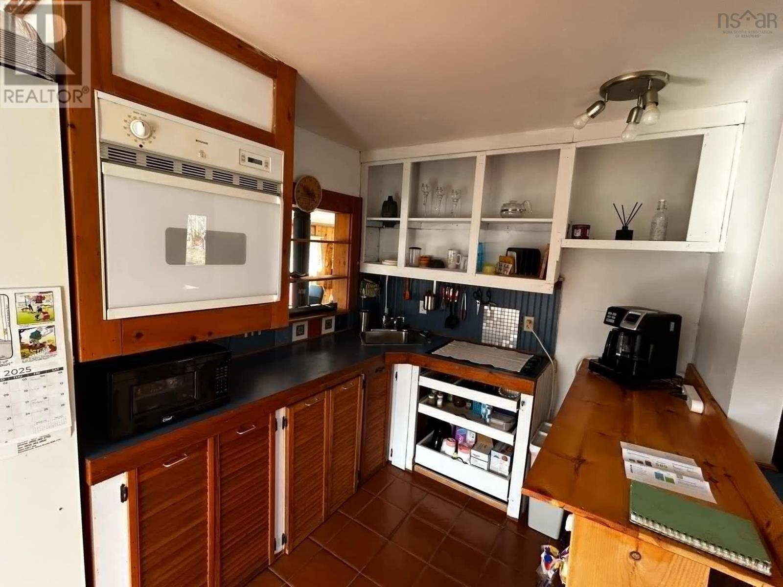22 Dyke Road Property Photo 7