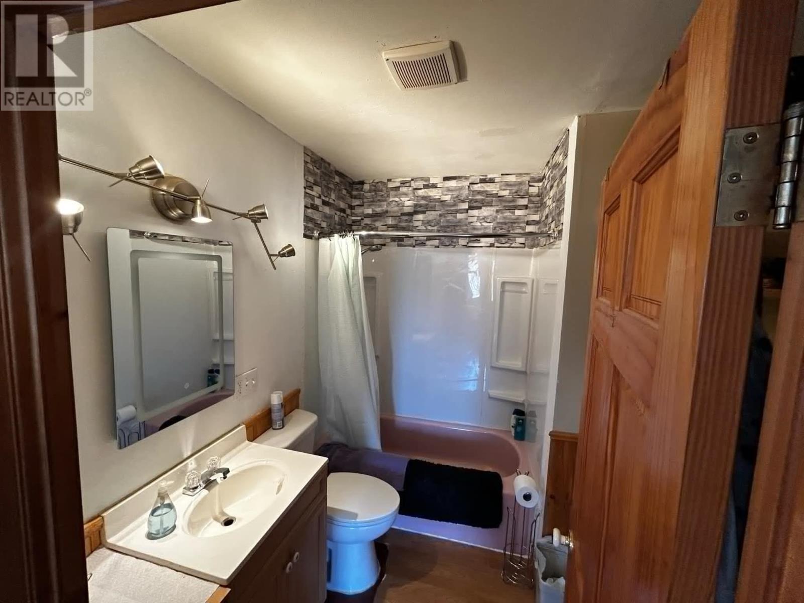 22 Dyke Road Property Photo 17