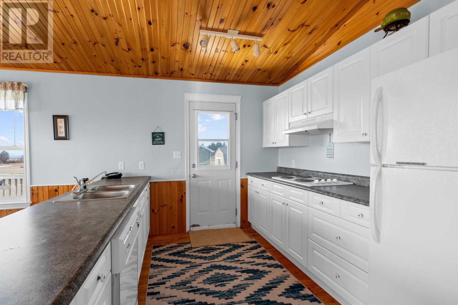 43 Plover Lane Property Photo 15