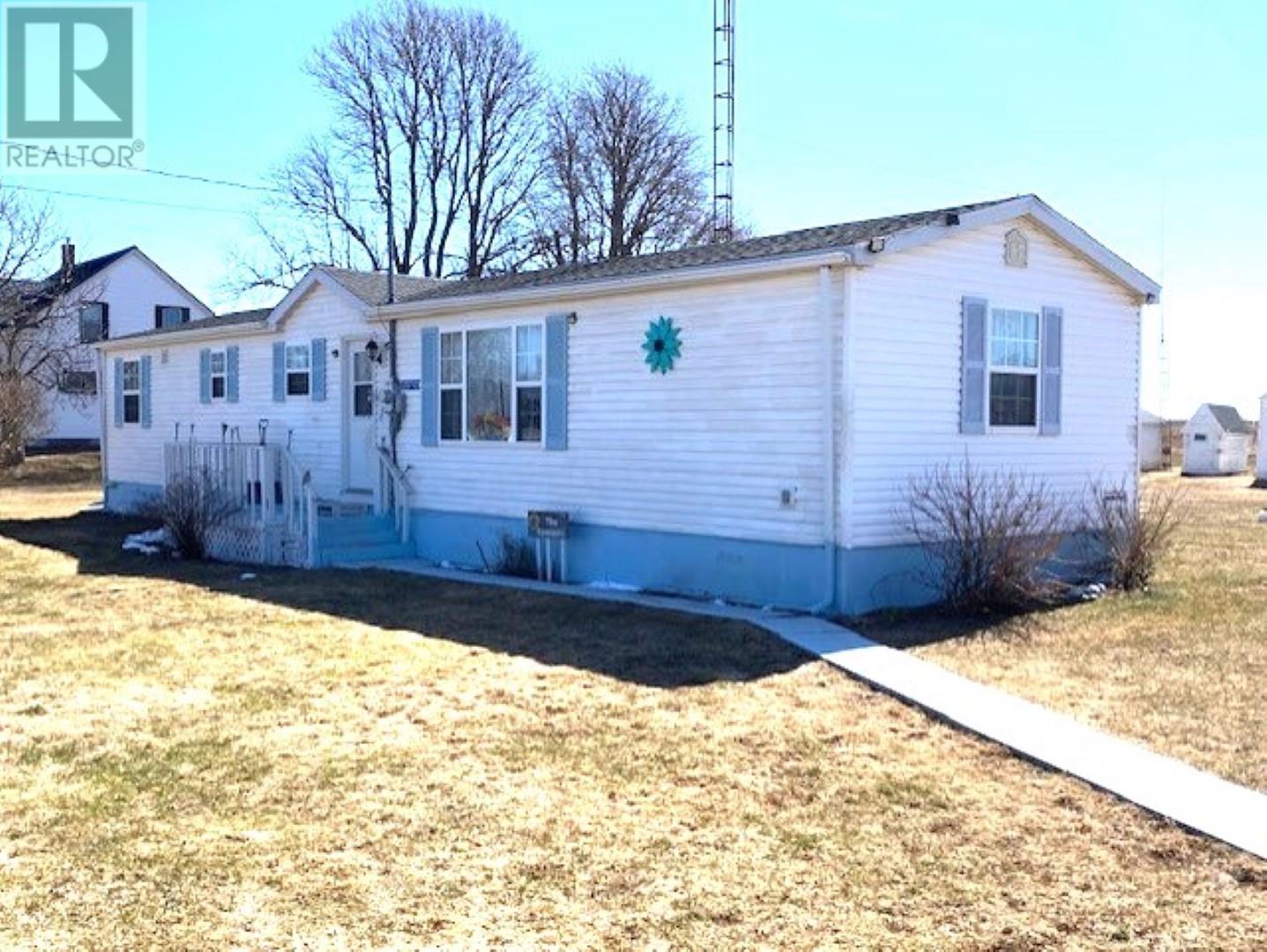 25713 Rte 2 Property Photo 1