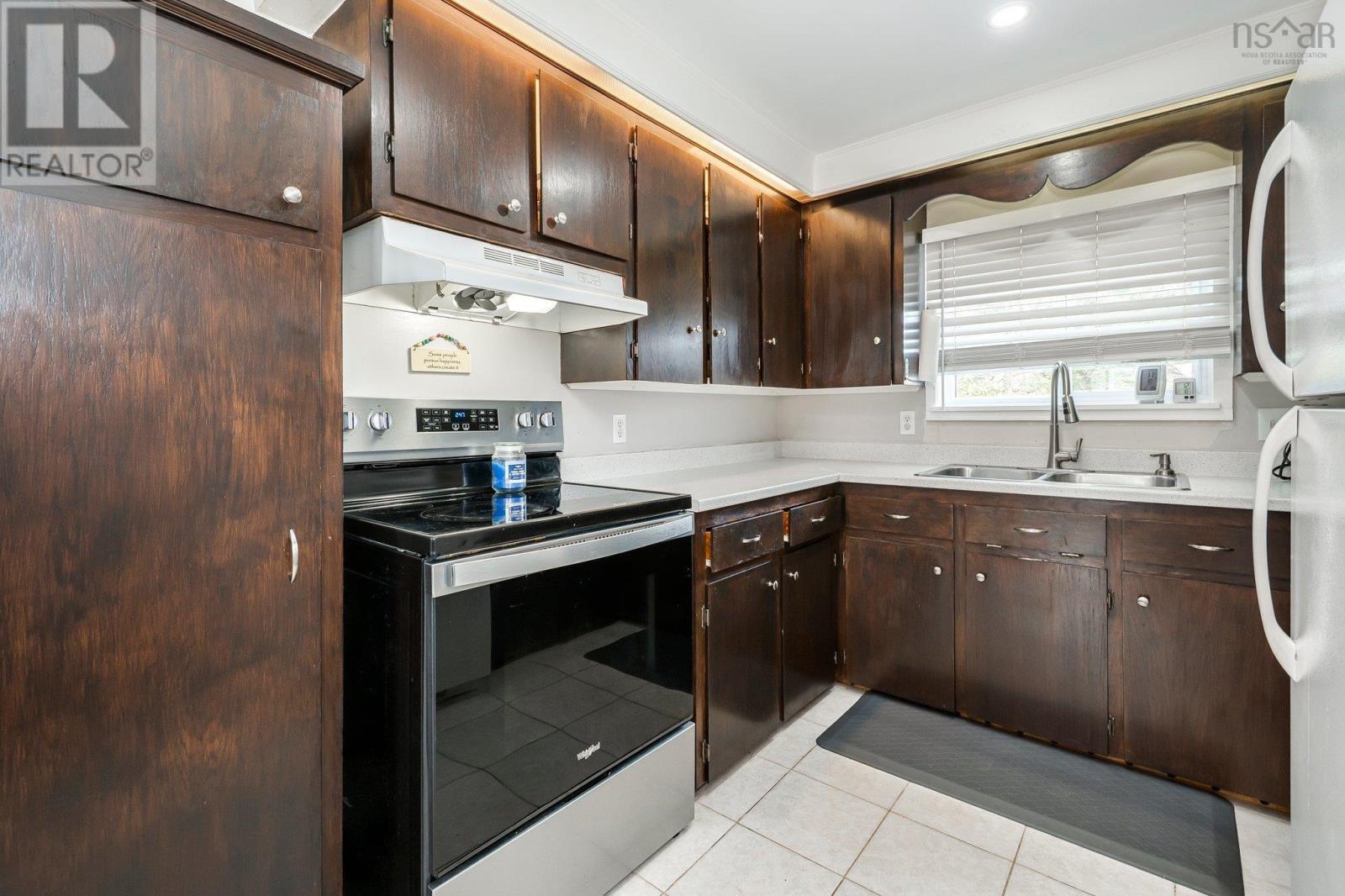 171 Exhibition Grounds Road Property Photo 3