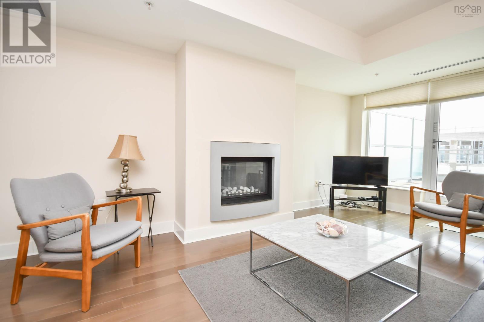 405 31 Kings Wharf Place Property Photo 9