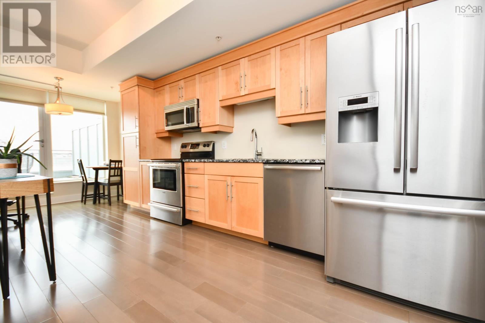 405 31 Kings Wharf Place Property Photo 13