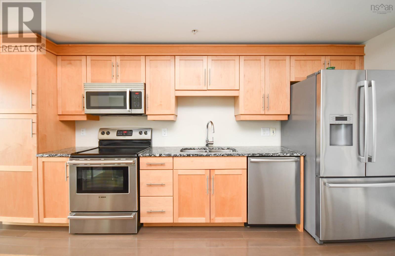 405 31 Kings Wharf Place Property Photo 14
