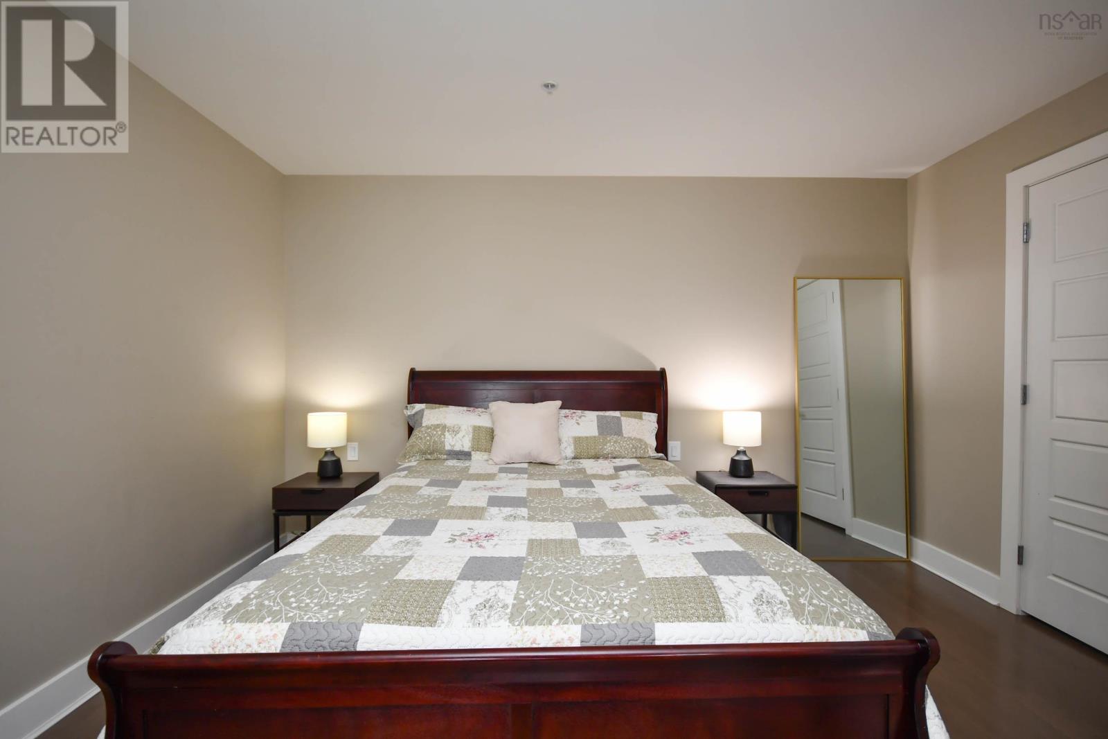 405 31 Kings Wharf Place Property Photo 20