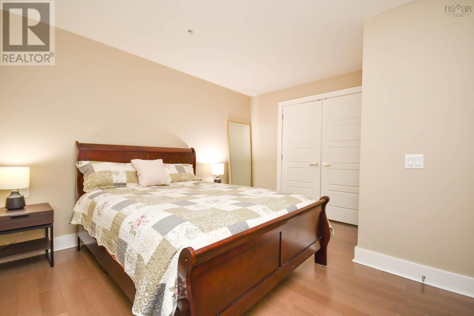 405 31 Kings Wharf Place Property Photo 21