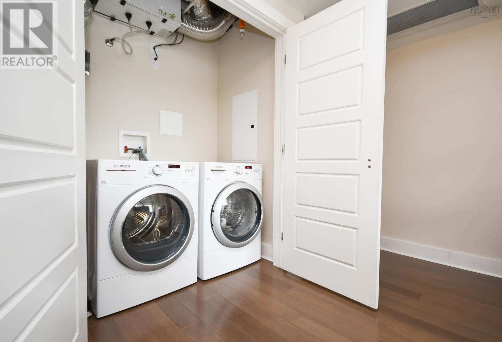 405 31 Kings Wharf Place Property Photo 24