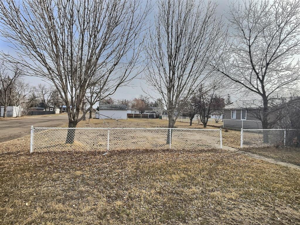 211 5th Avenue S Property Photo