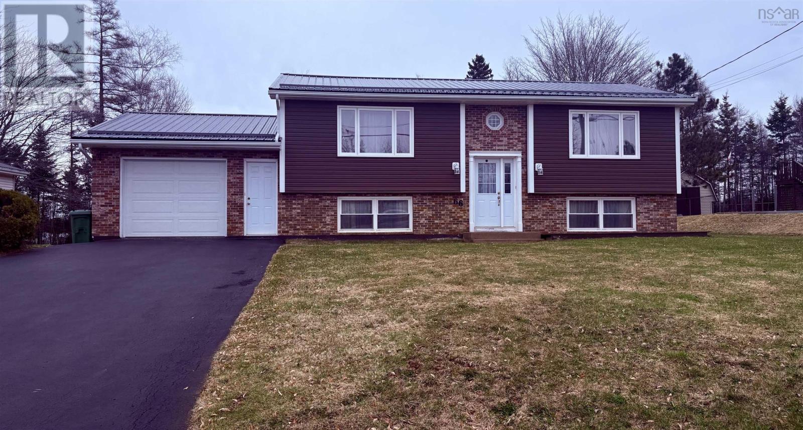 66 Oakwood Drive Property Photo 1