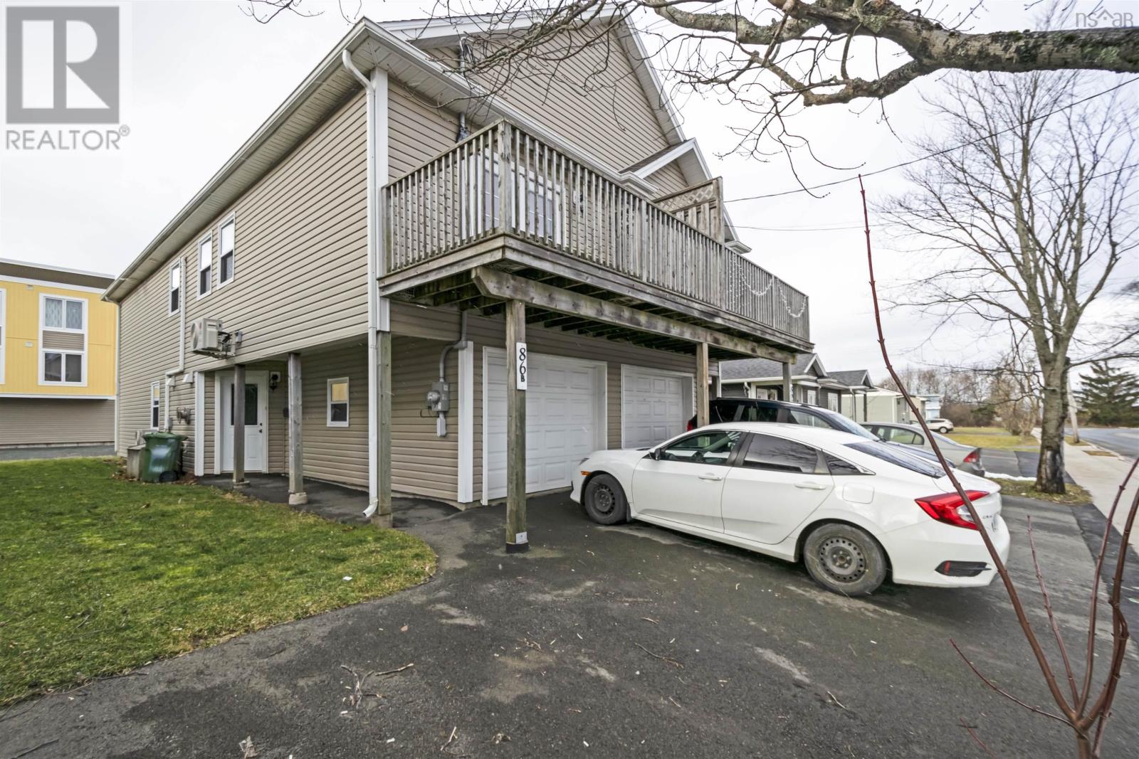 90 Ford Street Property Photo 3