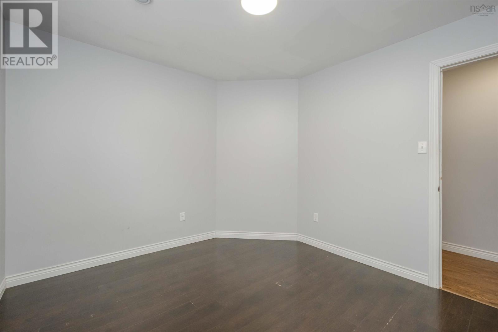 90 Ford Street Property Photo 10