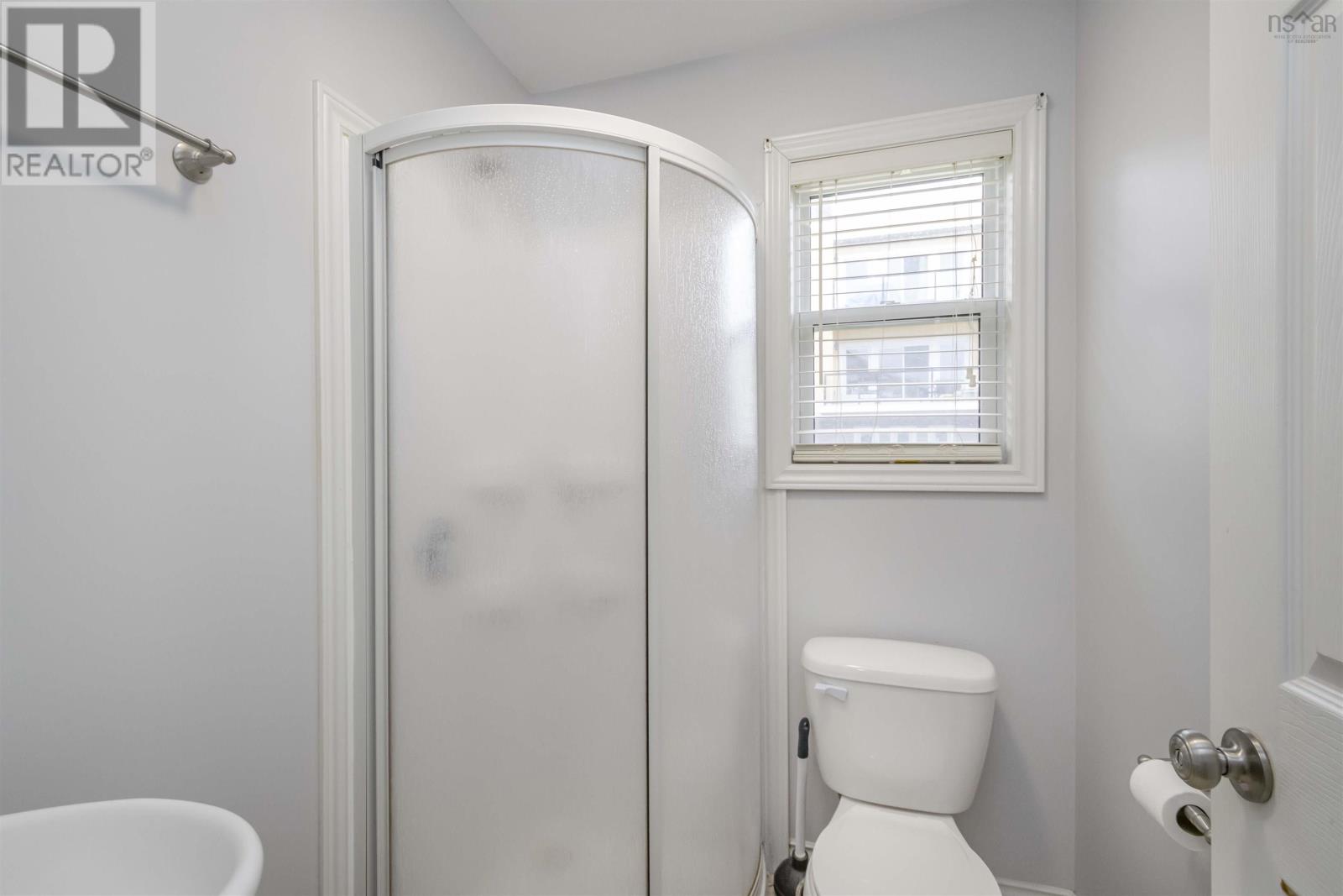 90 Ford Street Property Photo 15