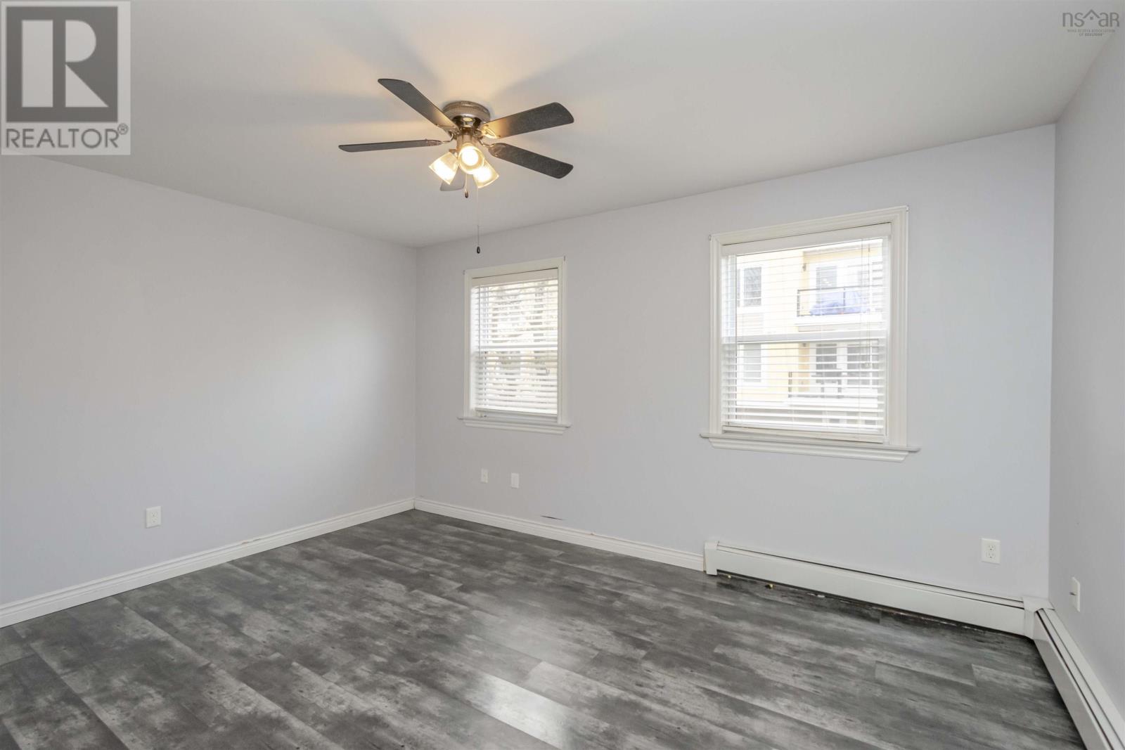 90 Ford Street Property Photo 32