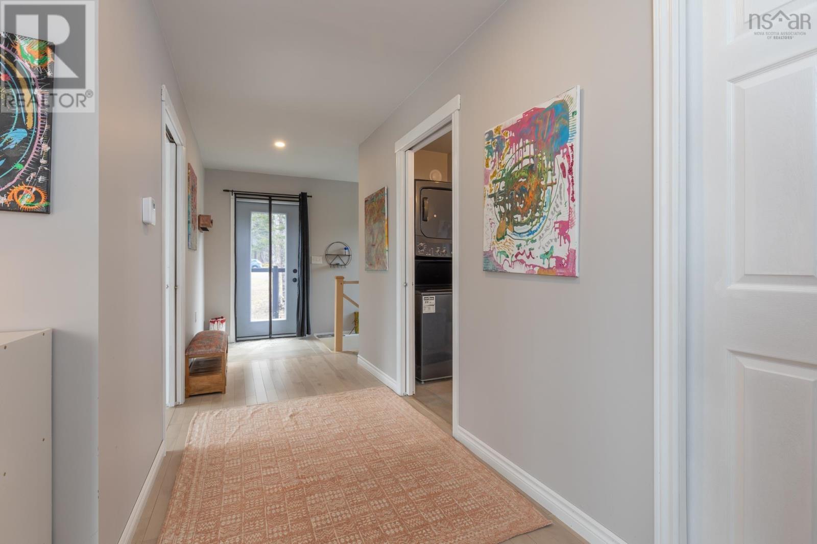 93 Maple Leaf Drive Property Photo 3