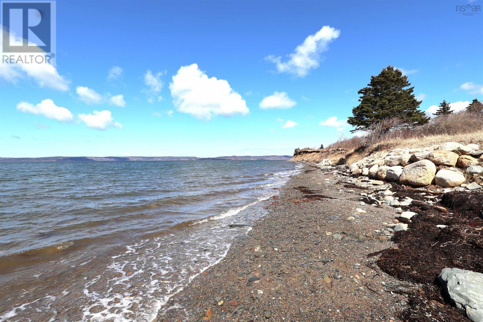Lot B & C Highway 101 Property Photo 3