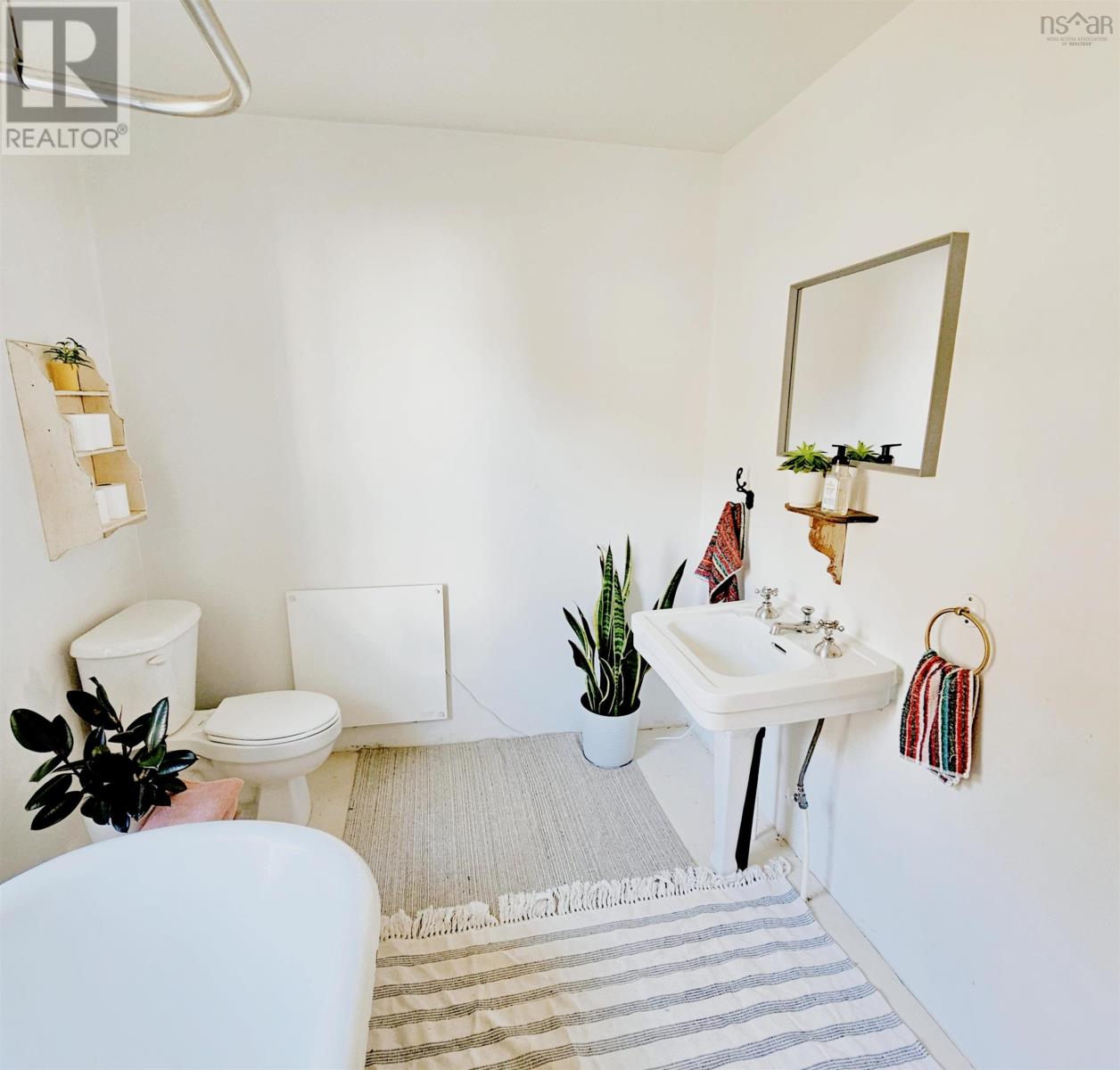 212 Brook Road Property Photo 24