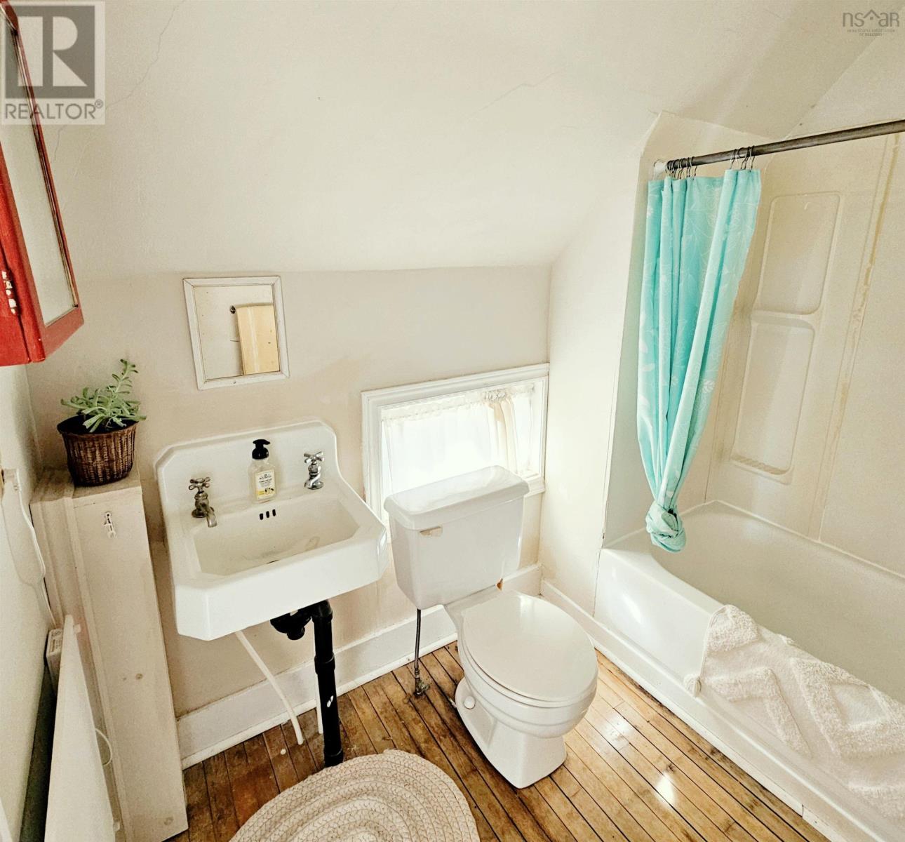 212 Brook Road Property Photo 32