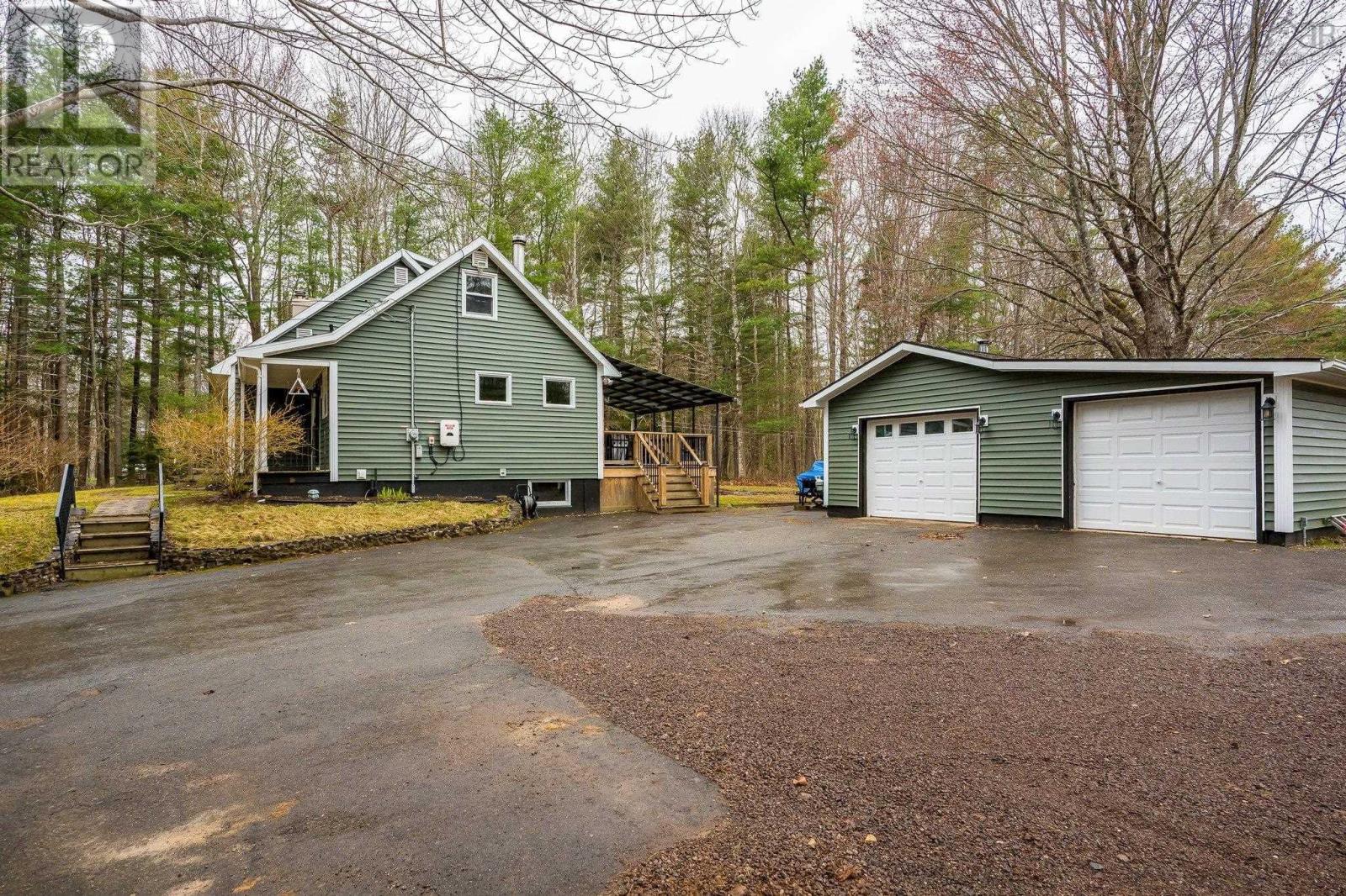 389 Palmer Road Property Photo 4