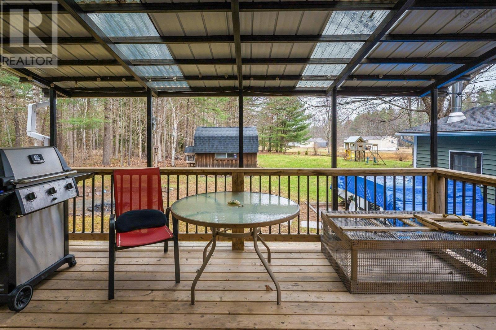 389 Palmer Road Property Photo 12