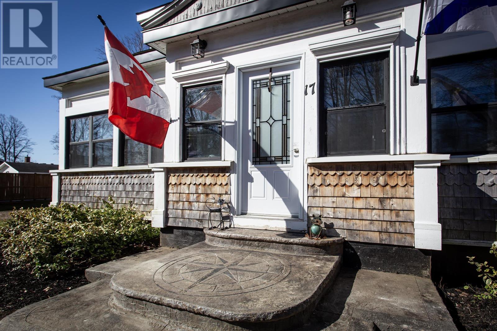 17 Queen Street Property Photo 4