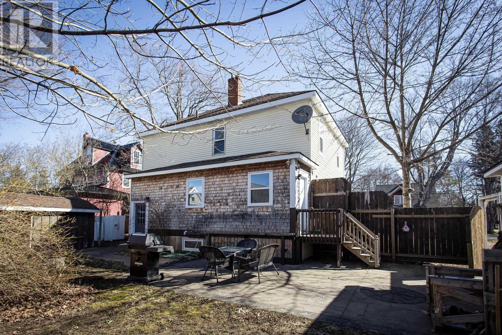 17 Queen Street Property Photo 7