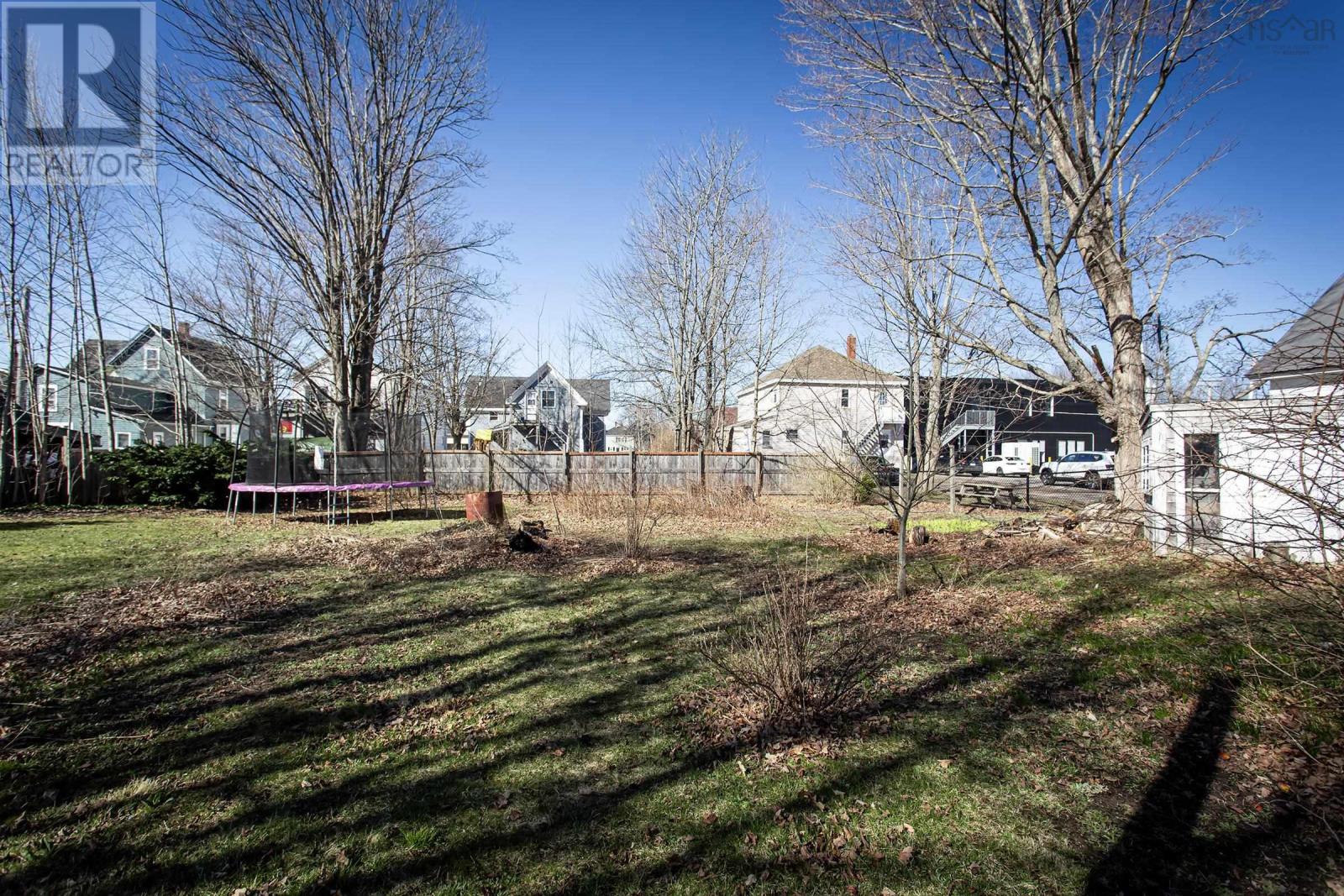 17 Queen Street Property Photo 8