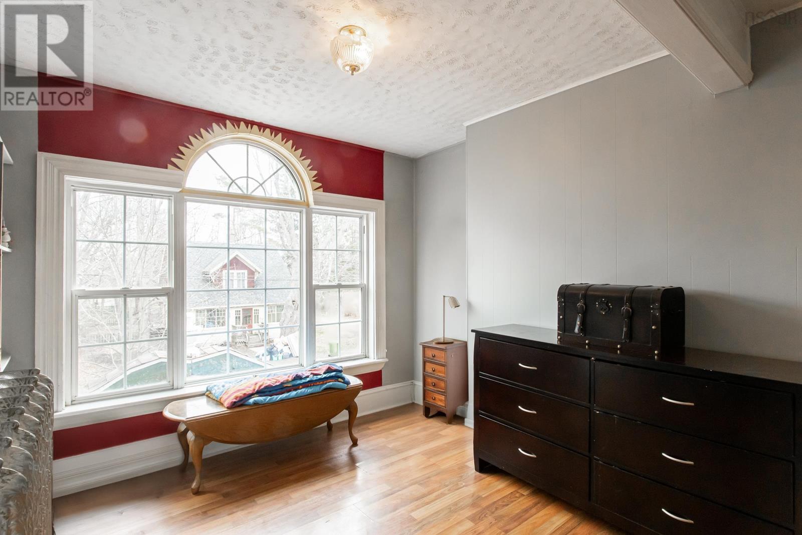 17 Queen Street Property Photo 23