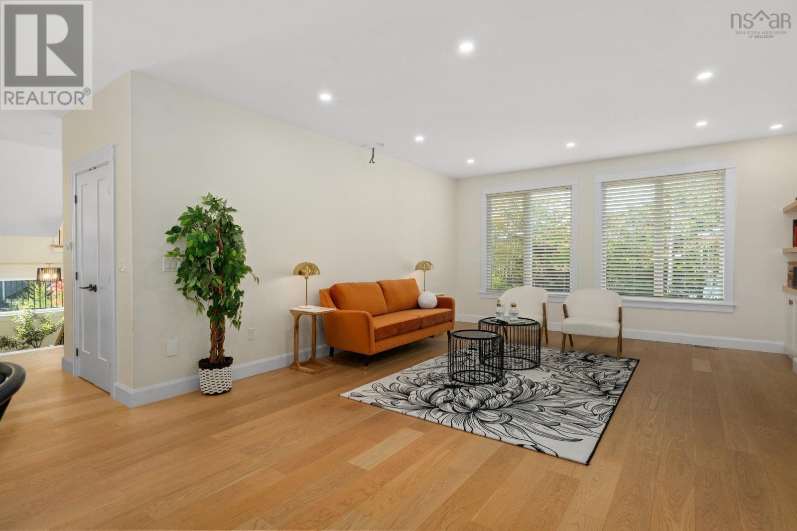 978 Winwick Road Property Photo 17