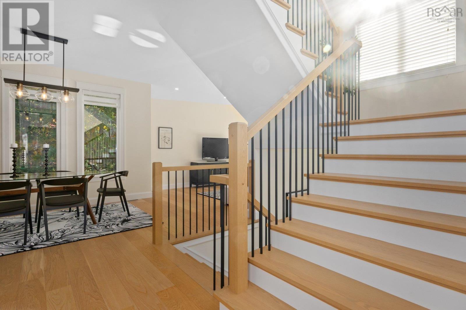 978 Winwick Road Property Photo 24