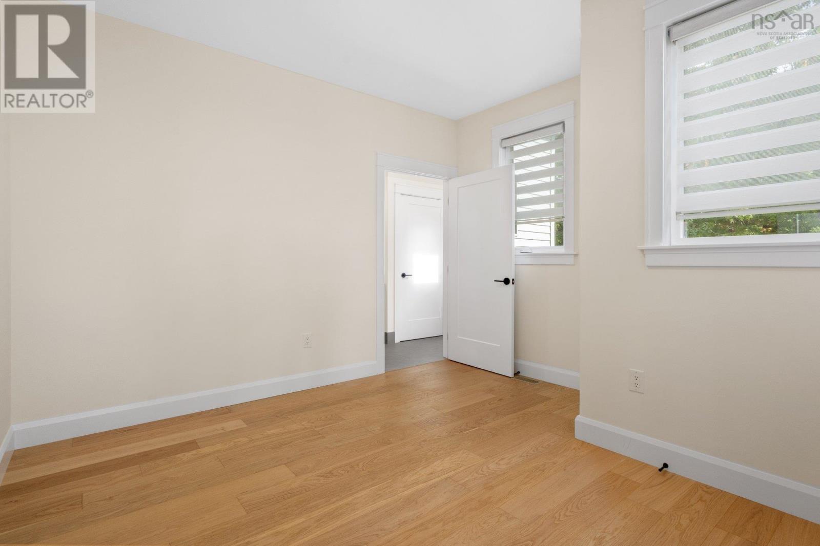 978 Winwick Road Property Photo 38
