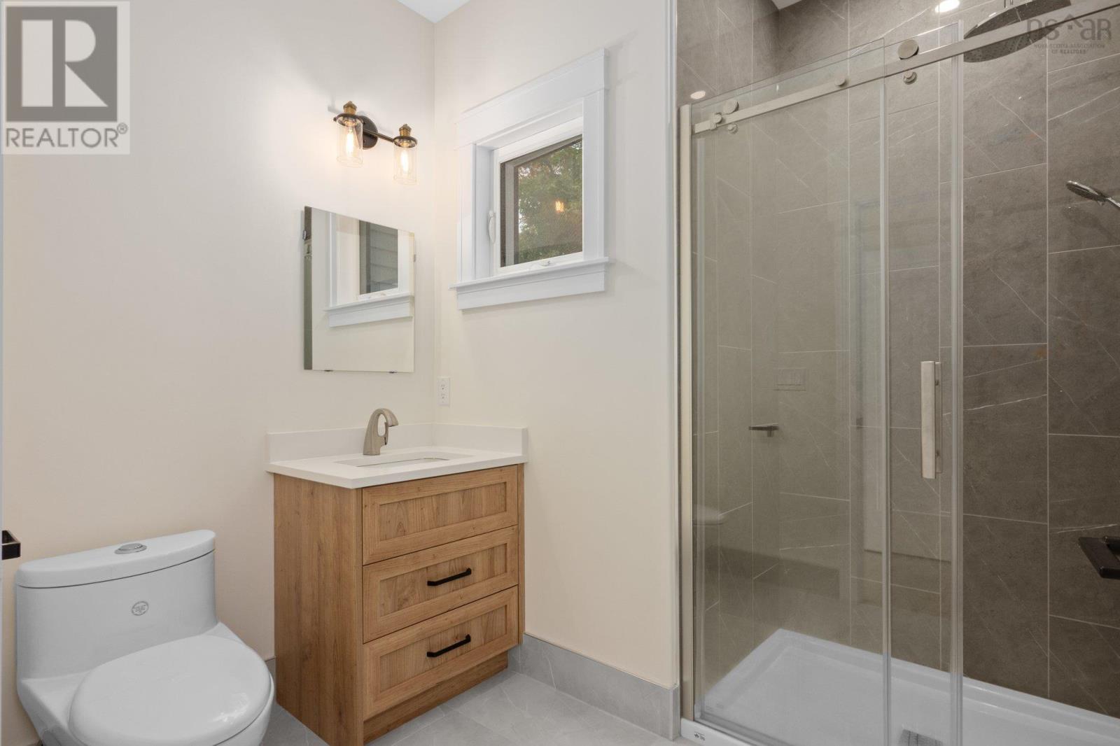 978 Winwick Road Property Photo 40