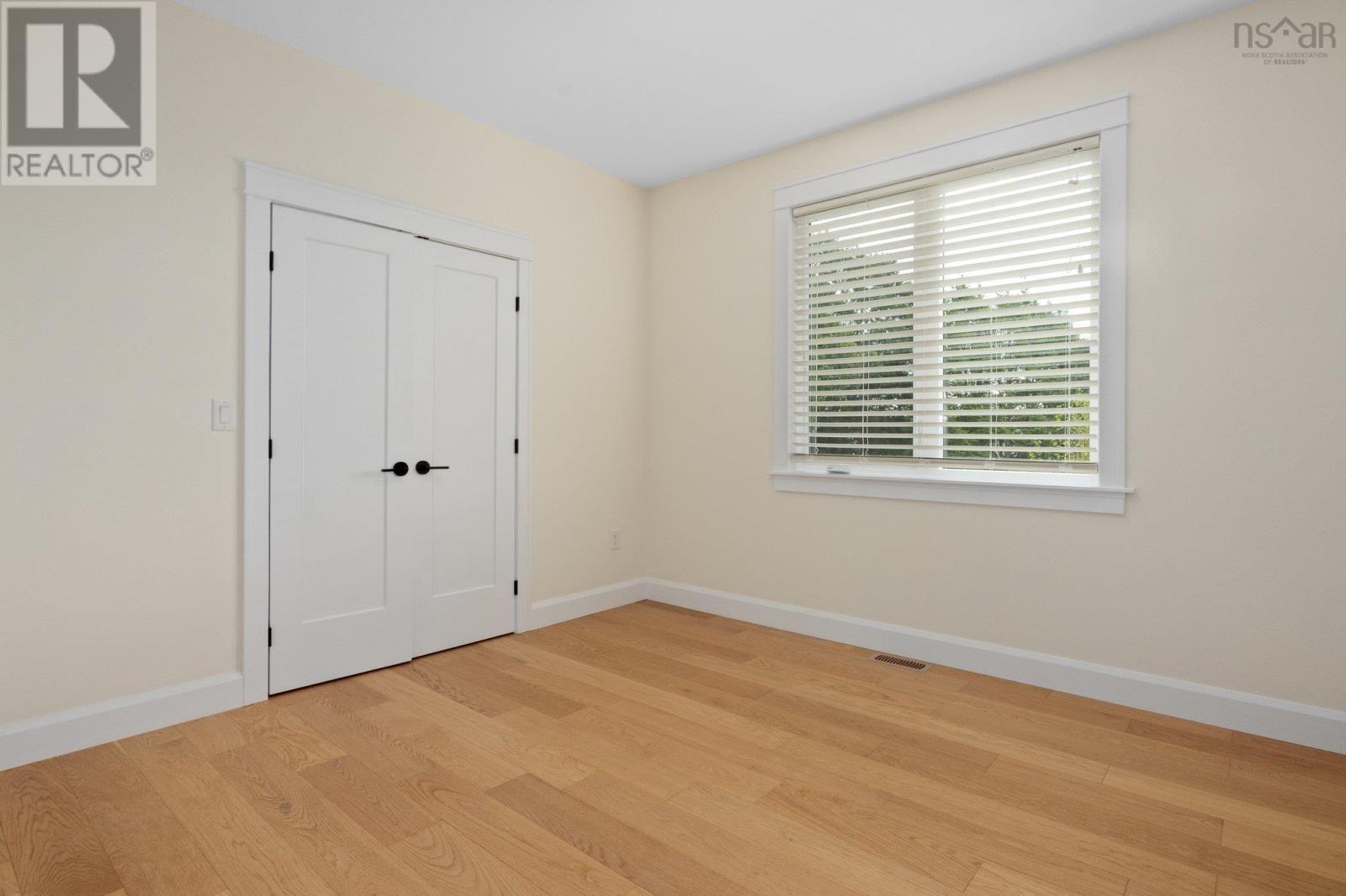 978 Winwick Road Property Photo 41