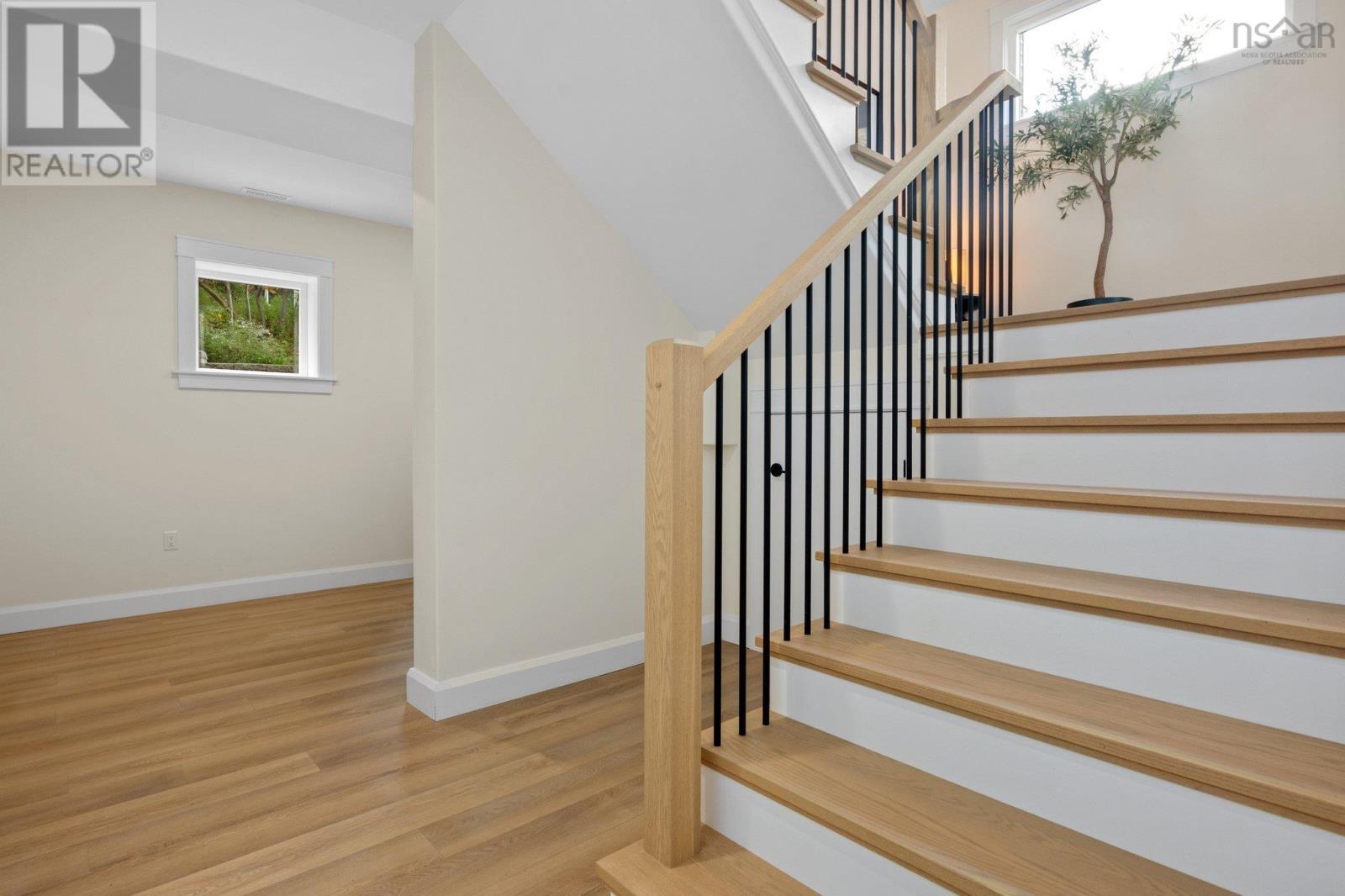 978 Winwick Road Property Photo 42