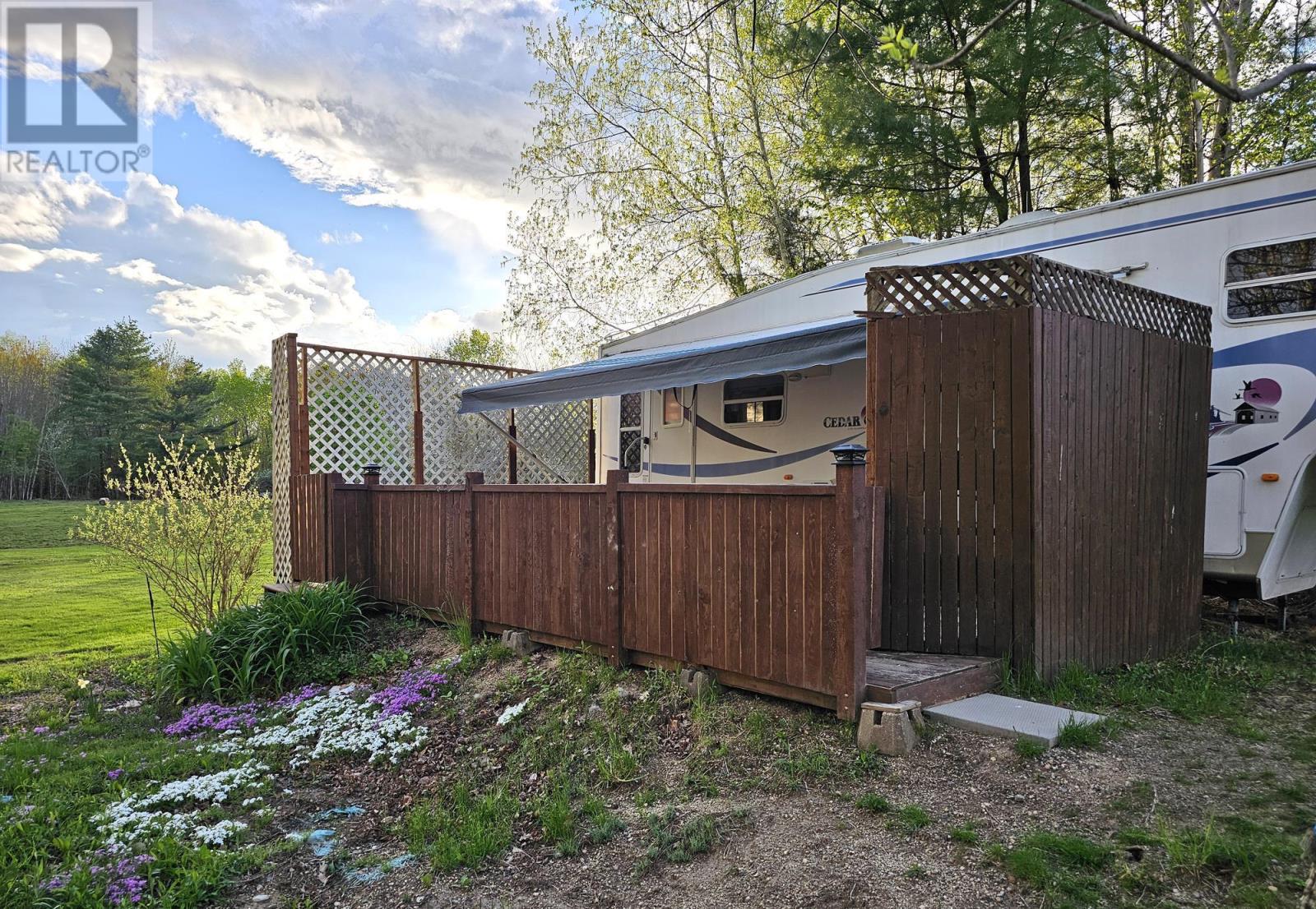 1021 Highway 8 Property Photo 3