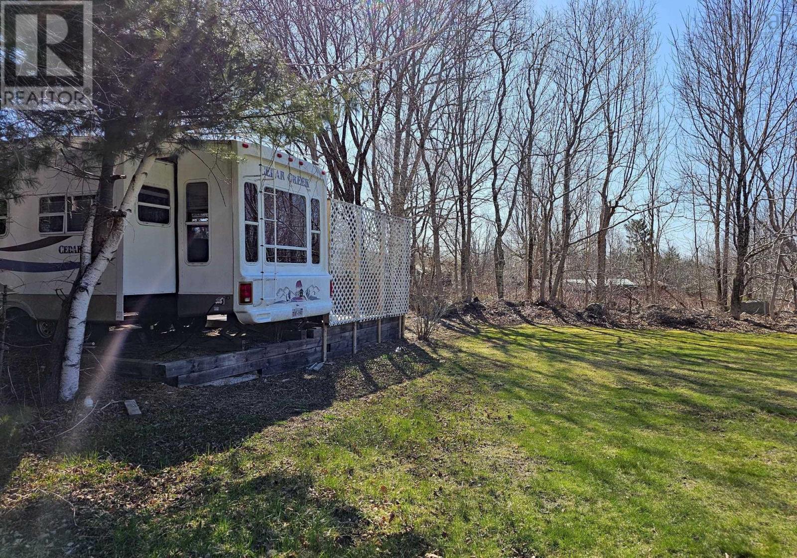 1021 Highway 8 Property Photo 4