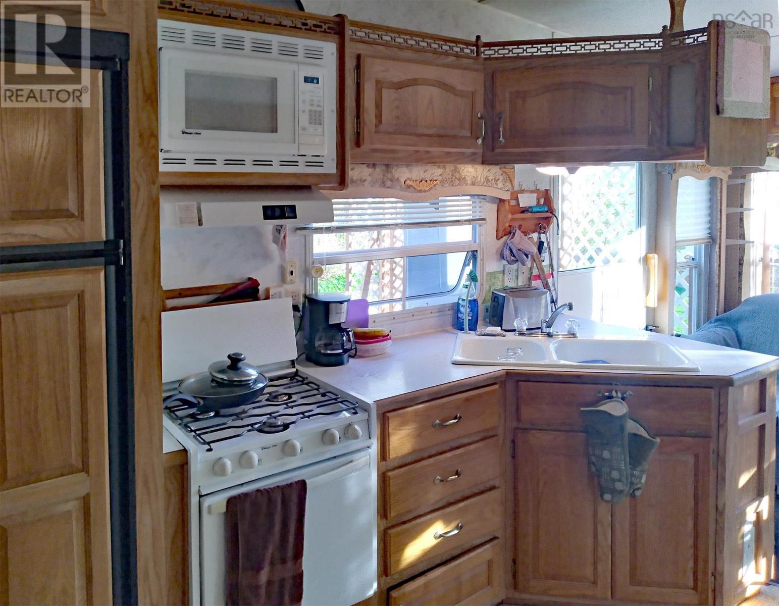 1021 Highway 8 Property Photo 11