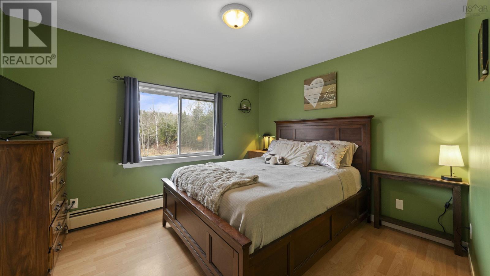 21057 Highway 7 Property Photo 17