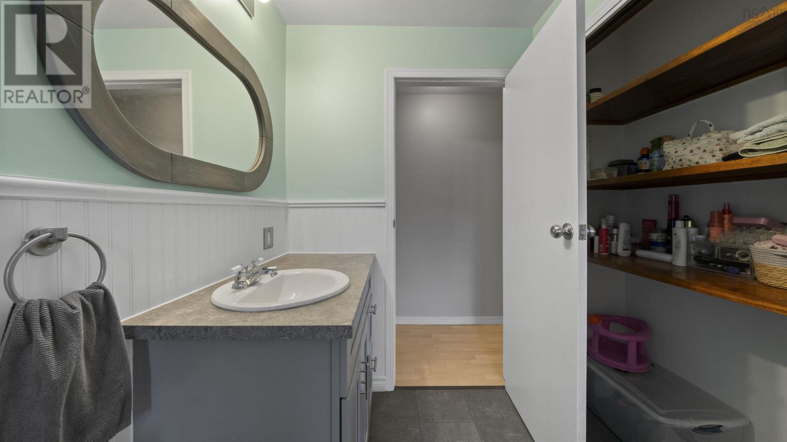 21057 Highway 7 Property Photo 21