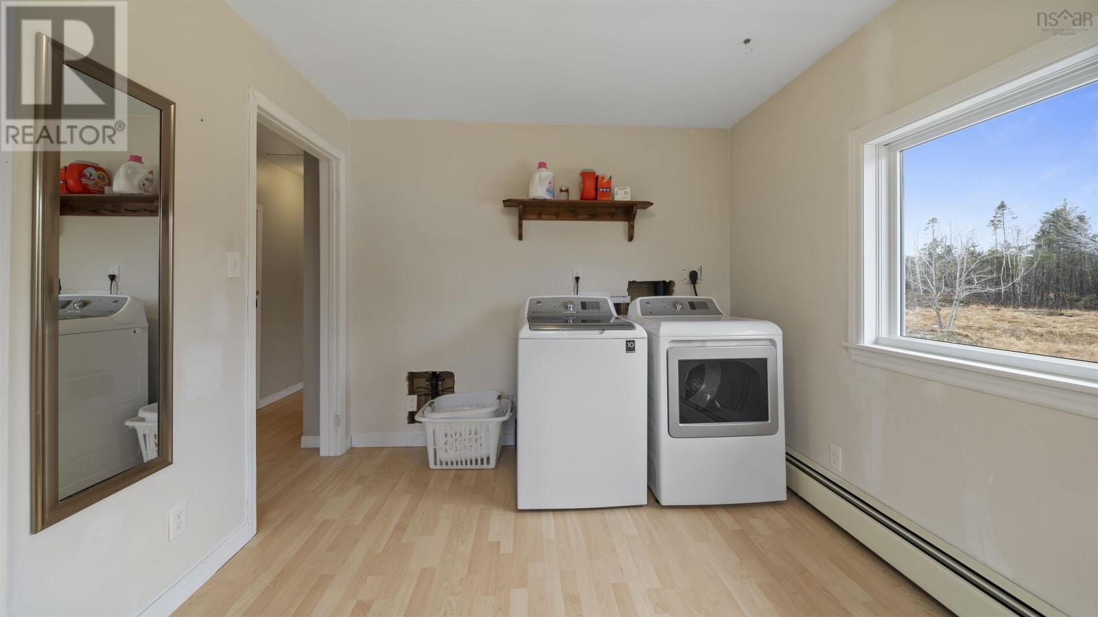 21057 Highway 7 Property Photo 26