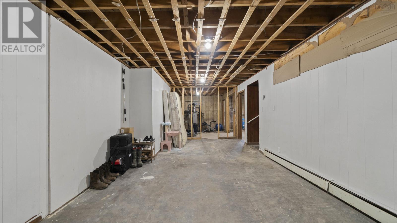 21057 Highway 7 Property Photo 36
