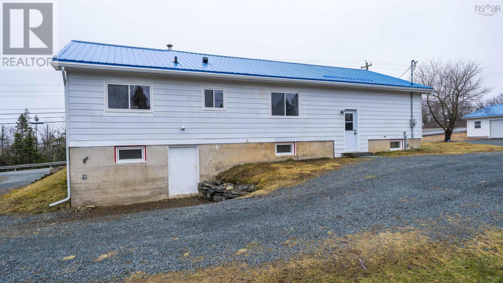 21057 Highway 7 Property Photo 49