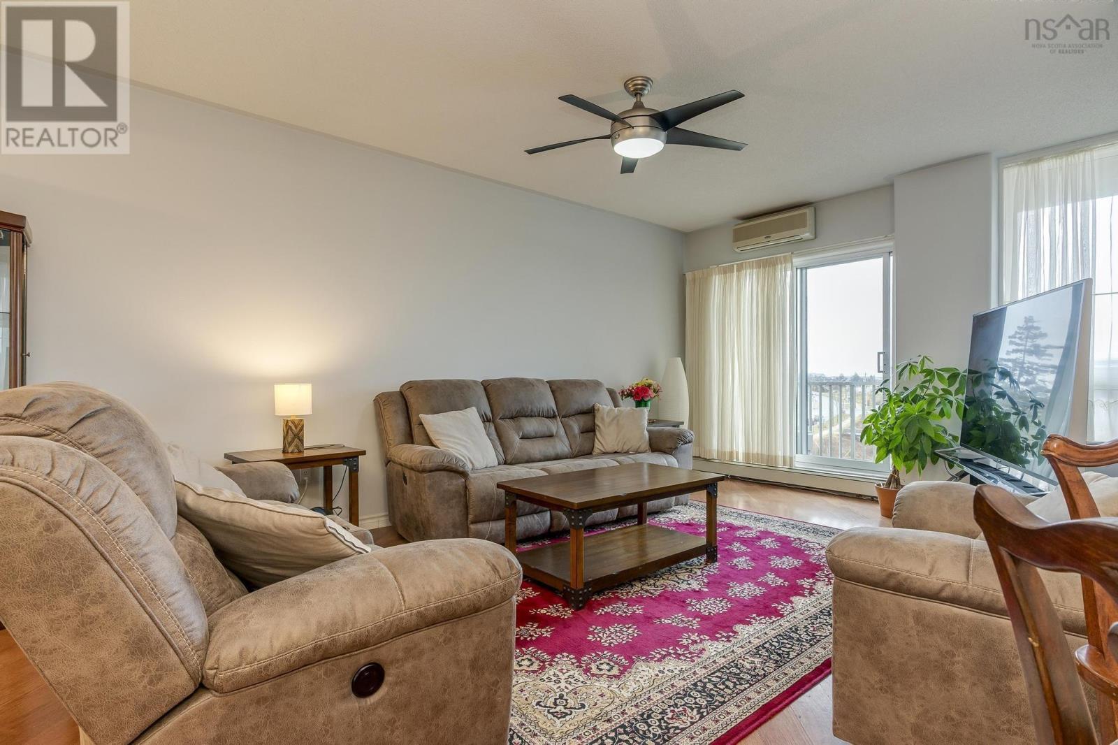 408 10 Regency Park Drive Property Photo 9