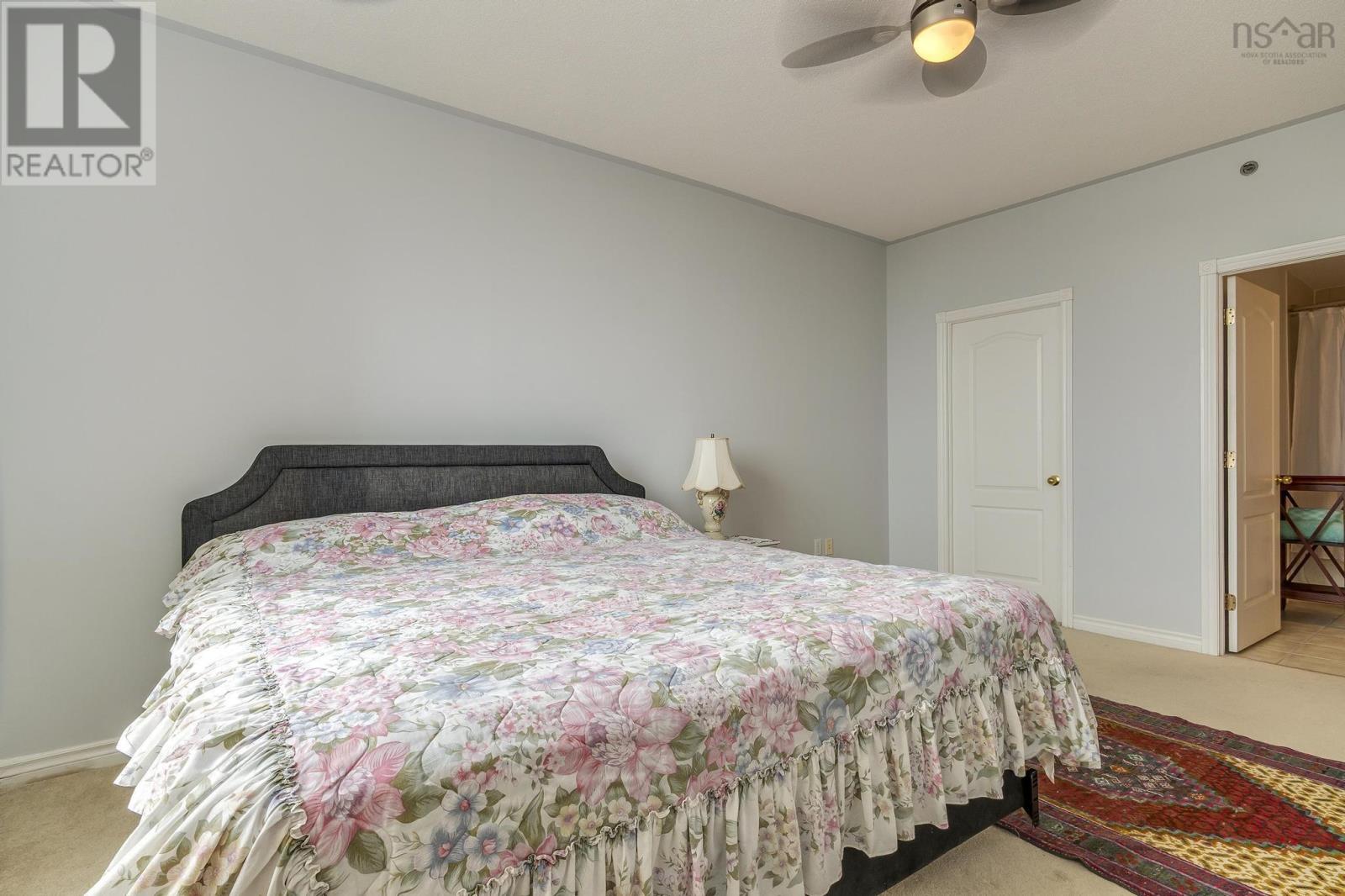 408 10 Regency Park Drive Property Photo 16