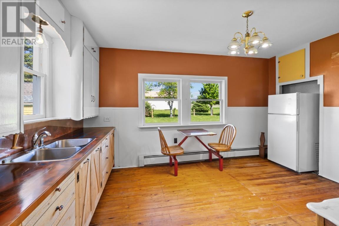472 Route 20 Property Photo 9