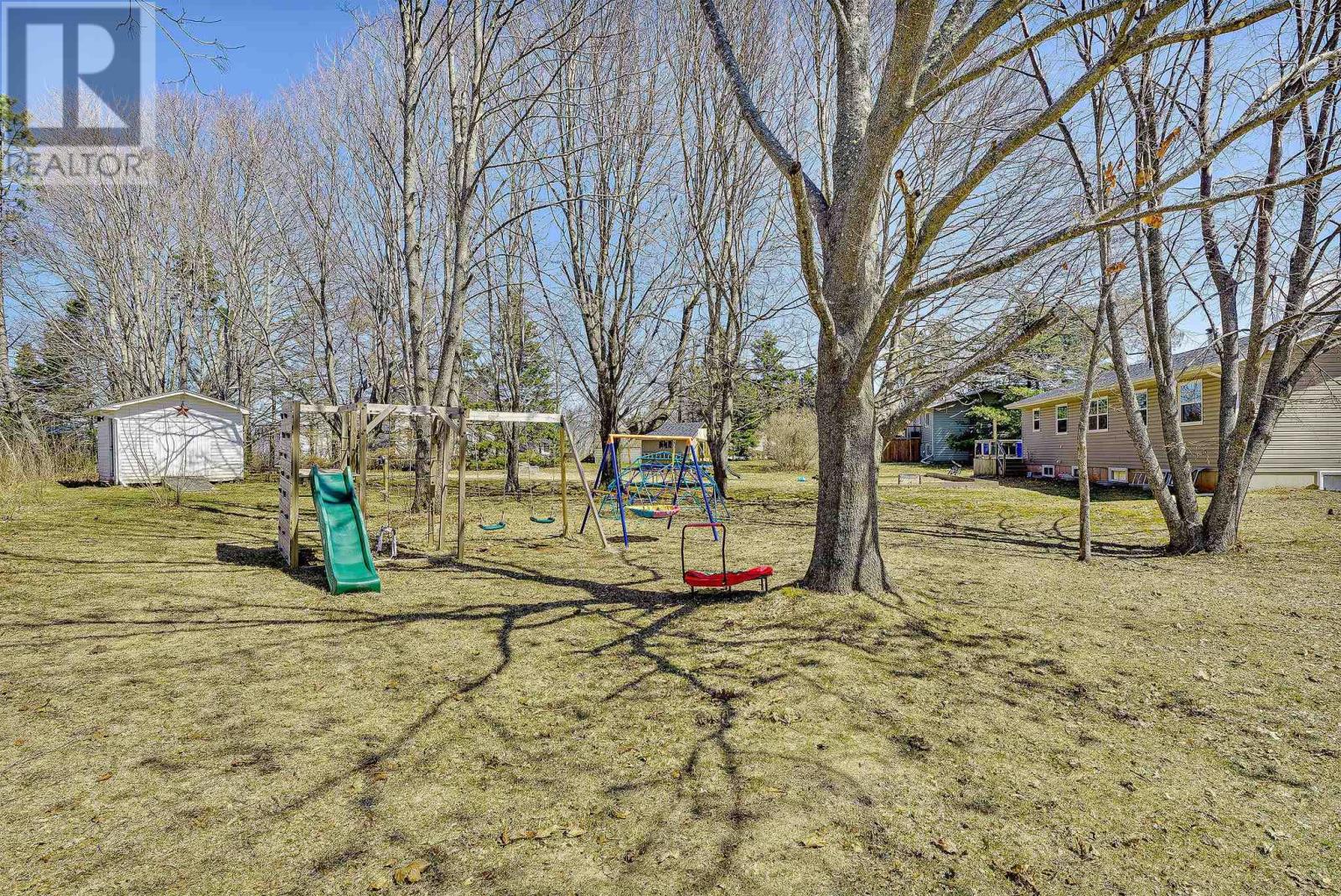 12 Pondside Court Property Photo 31